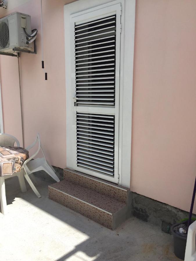 Anita Guest House ติวัต ภายนอก รูปภาพ