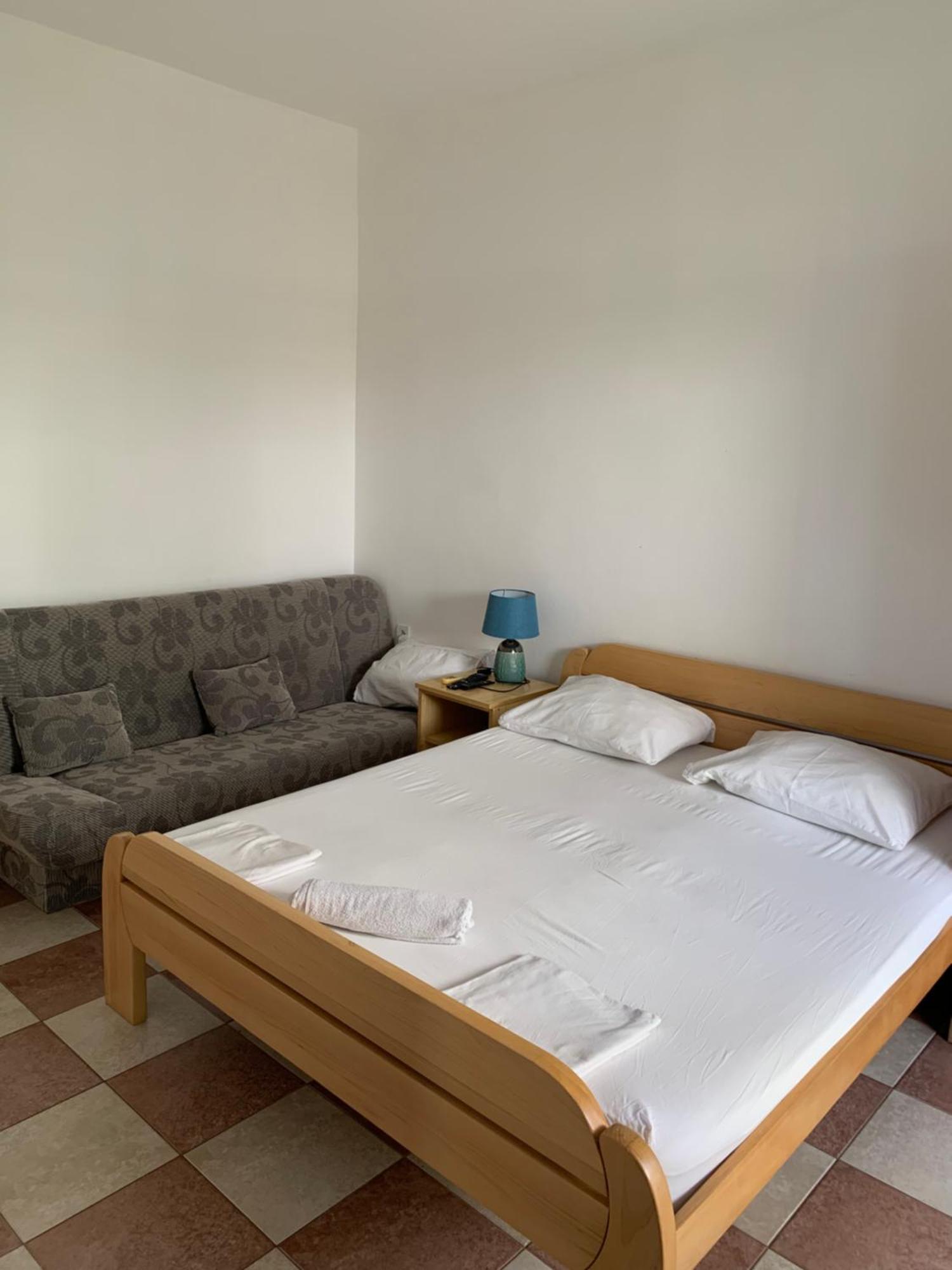 Anita Guest House ติวัต ภายนอก รูปภาพ