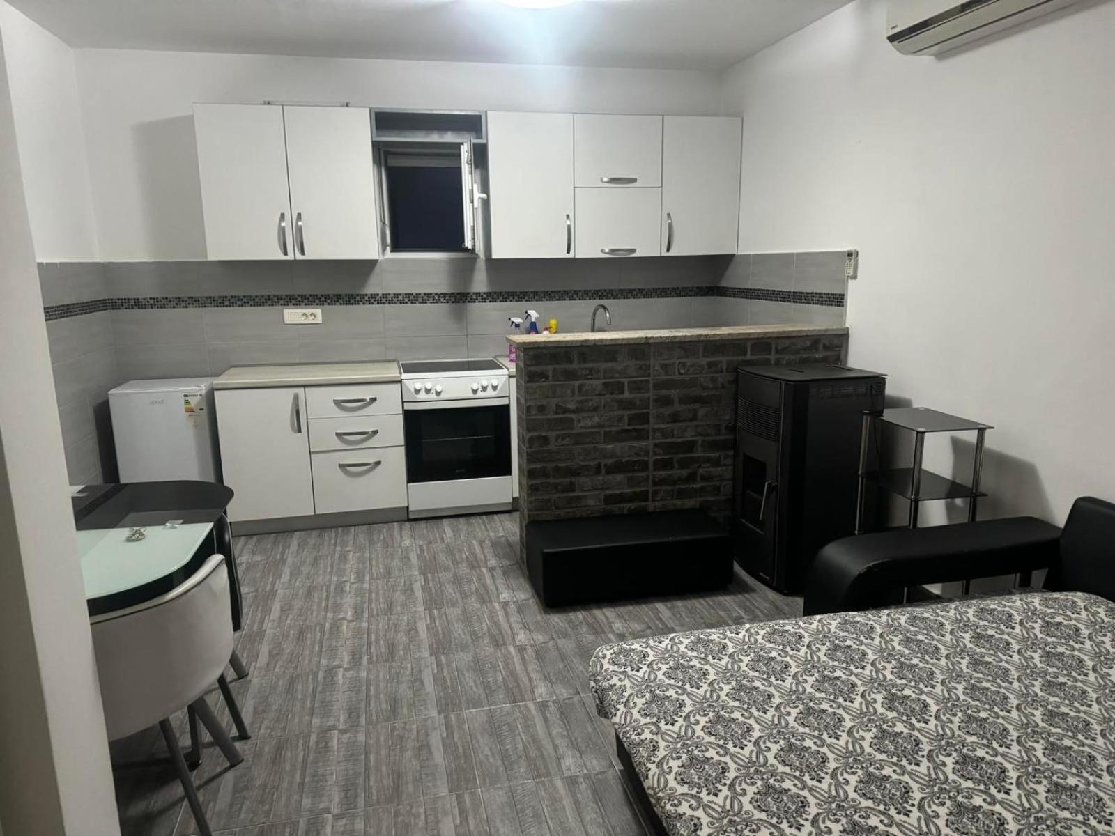 Anita Guest House ติวัต ภายนอก รูปภาพ